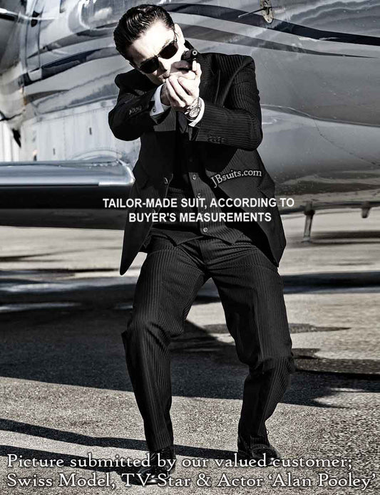 James Bond Navy blue suit